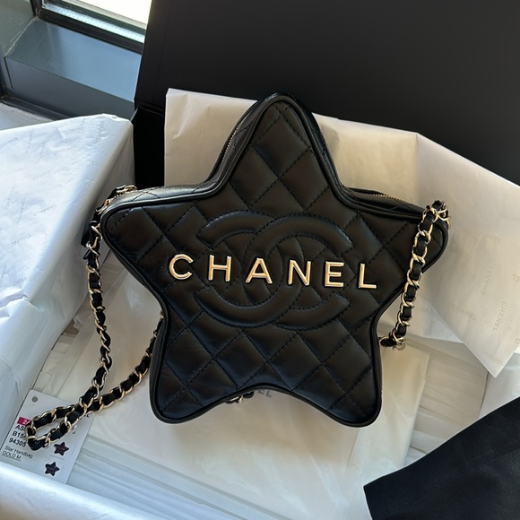 Chanel Walk of Fame Star Bag - Picture 4 of 4